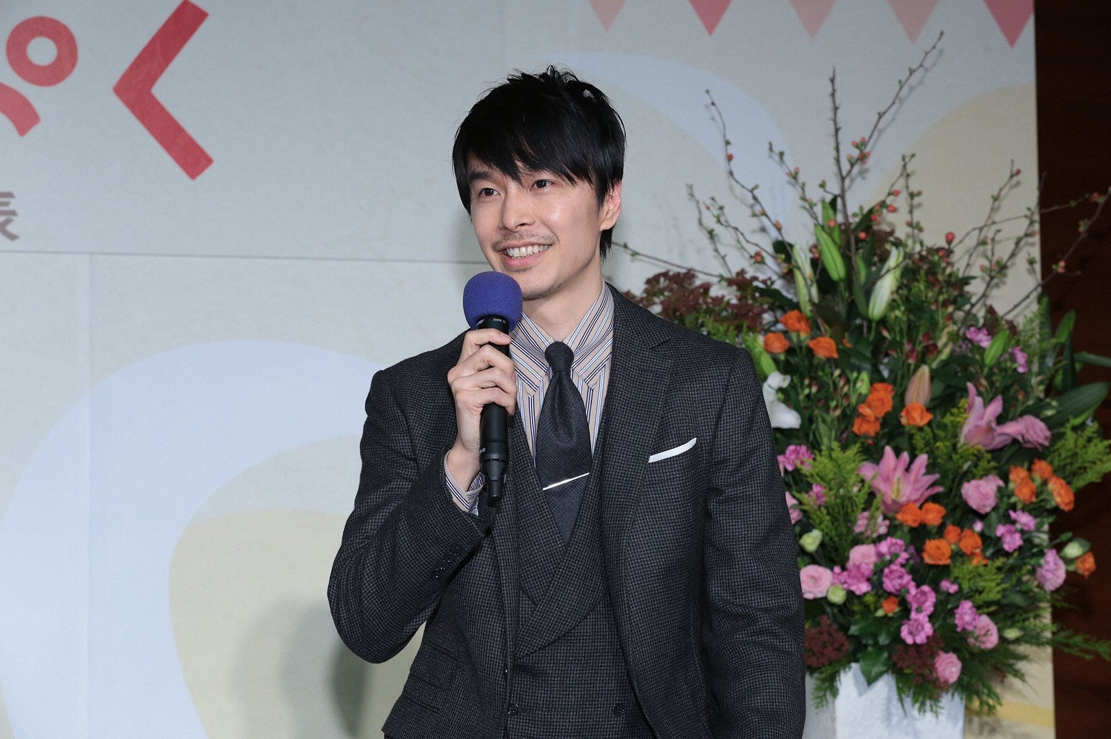 長谷川博己（C）NHK