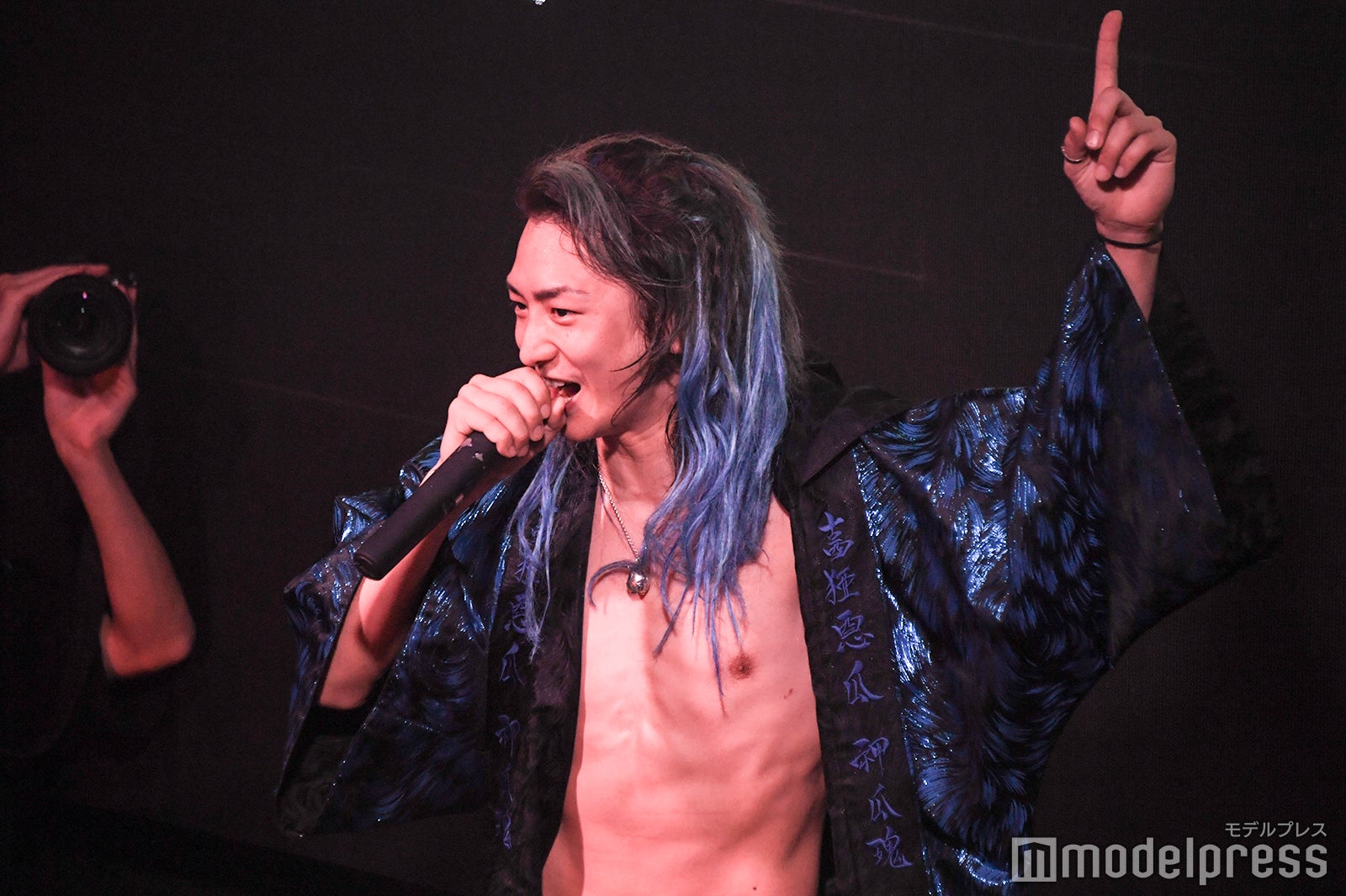 DJ社長 「レペゼン恐怖のカウントダウンライブ ～ガチで生配信～」（C）モデルプレス