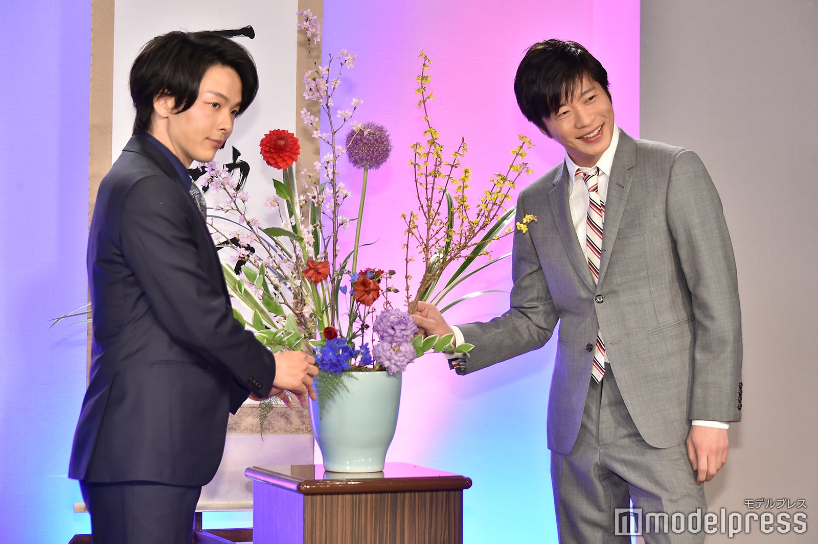 中村倫也、田中圭（C）モデルプレス