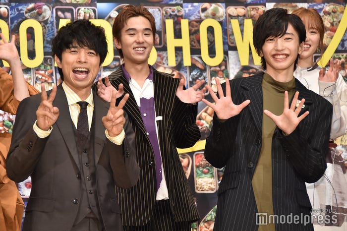 親子役を演じた井ノ原快彦&道枝駿佑(C)モデルプレス