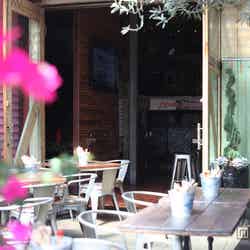 おしゃれなテラス席も