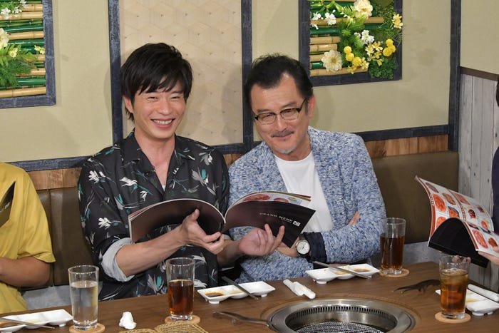 田中圭、吉田鋼太郎(C)テレビ朝日