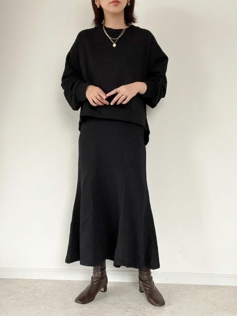 黒スウェット