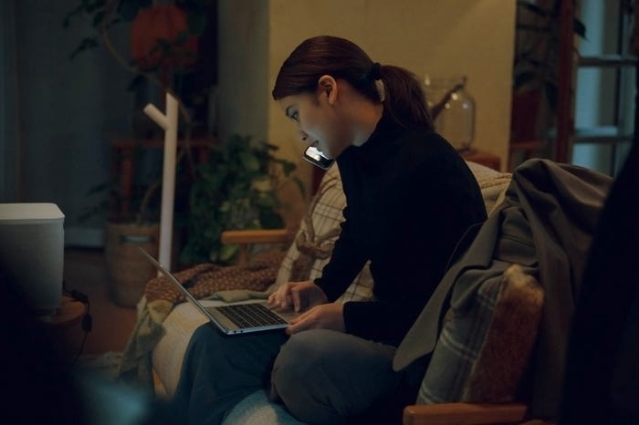 山崎紘菜 (C)2022 HJ Holdings, Inc.