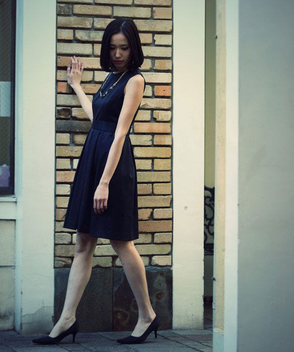 サテン切り替えワンピース「VANILLA CoUTURE」30,000円(税抜)/画像提供:DOUBLE STANDARD CLOTHING Night STORE