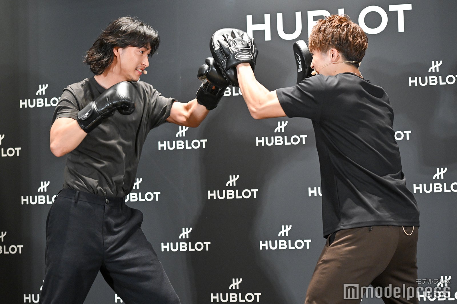 山崎賢人、井上尚弥（C）モデルプレス