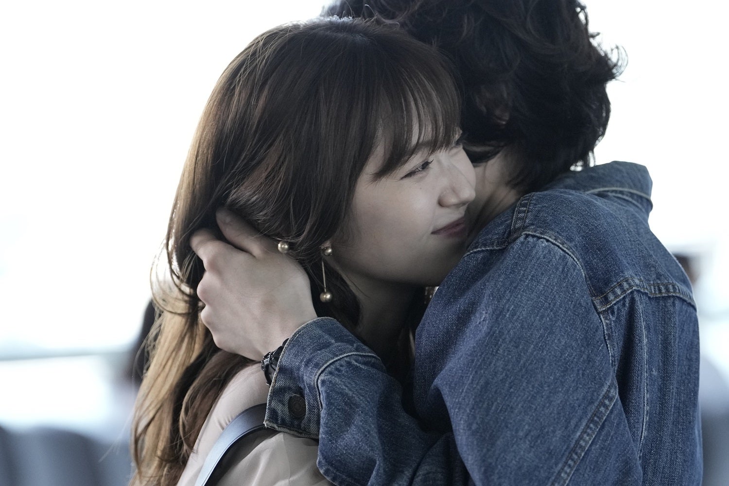 鈴木愛理、本田響矢／「ANIMALS-アニマルズ-」最終話より（C）AbemaTV, Inc.