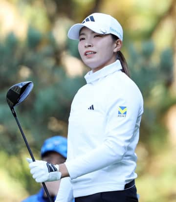 渋野日向子「ちょっくら旅に」メガネスタイルが印象激変 私服ショットも公開 米ツアー5年目を前に束の間のオフ