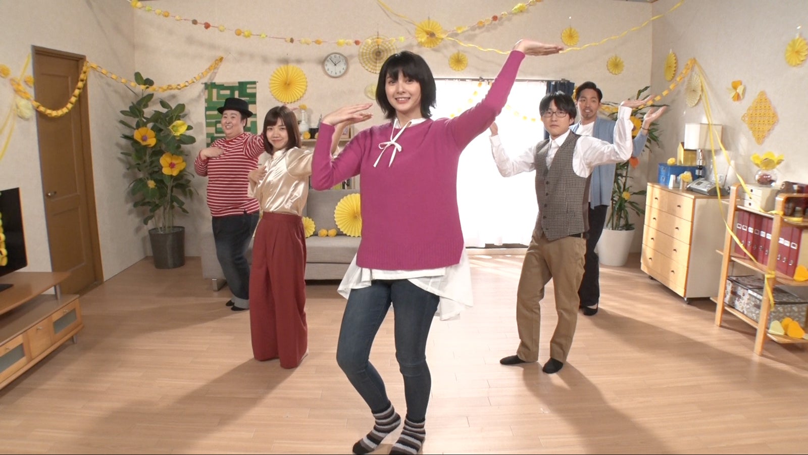 逃げ恥 新垣結衣役でコント初挑戦 アンジェラ芽衣 恋ダンス 猛烈練習 ウケメン モデルプレス 逃げ恥 新垣結衣役でコント初挑戦 アンジェラ芽衣 恋ダンス 猛烈練習 ウケメン モデルプレス