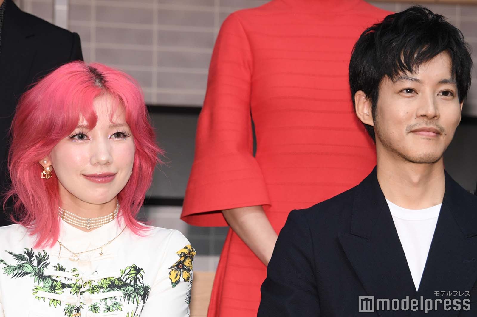 仲里依紗、松坂桃李（C）モデルプレス