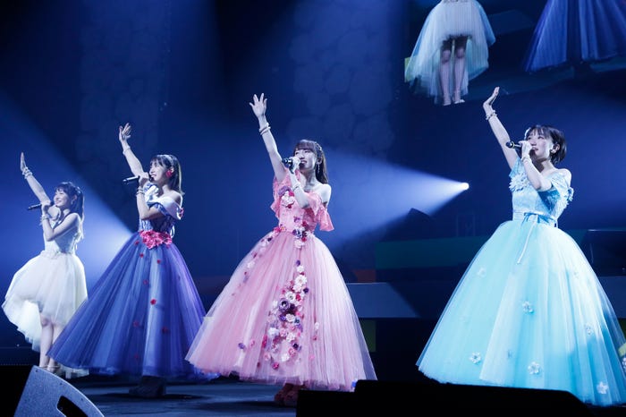 カントリー・ガールズ(森戸知沙希、小関舞、山木梨沙、船木結)(提供写真)