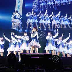 HKT48が歌う「二人セゾン」／「つぶやきFES  博欅場所 ～GUM ROCK FES 2～」（提供写真） 