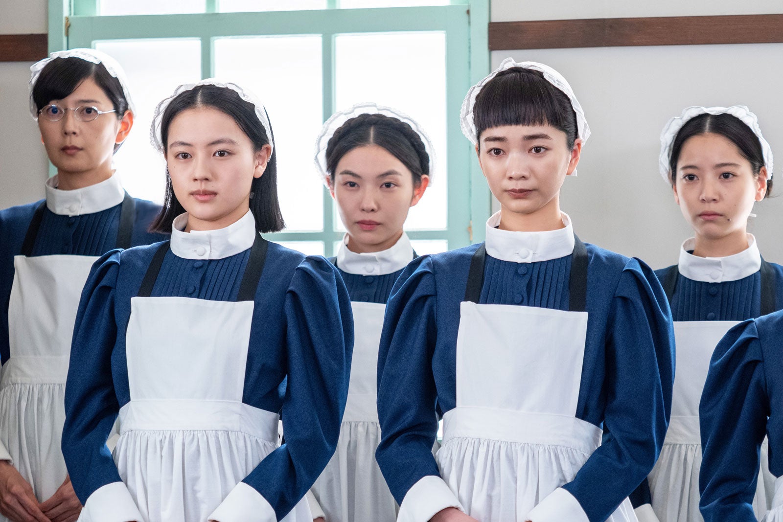 菊池亜希子、上坂樹里、木越明、見上愛、中井友望「風、薫る」第31話（C）NHK