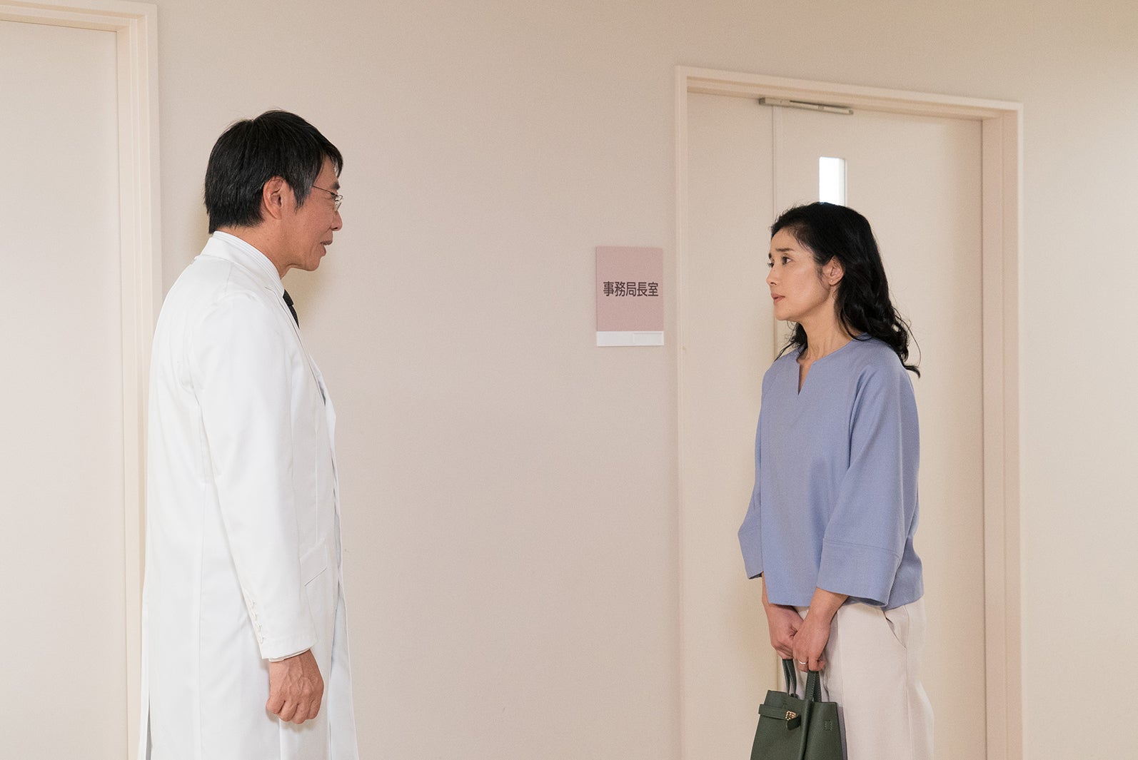 生瀬勝久、石田ひかり／「僕の初恋をキミに捧ぐ」第3話より（C）テレビ朝日