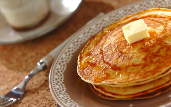 【魔女の宅急便】キキの初めてのひとり飯、シンプルな「ホットケーキ」