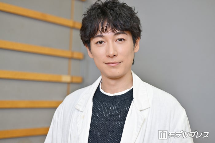 ディーン・フジオカ、八木勇征＆綱啓永らMEJメンバーの印象明かす「本当に人懐っこい」「頼もしい一面が」撮影裏の“モノマネ合戦”も告白【「LOVED ONE」インタビュー後編】