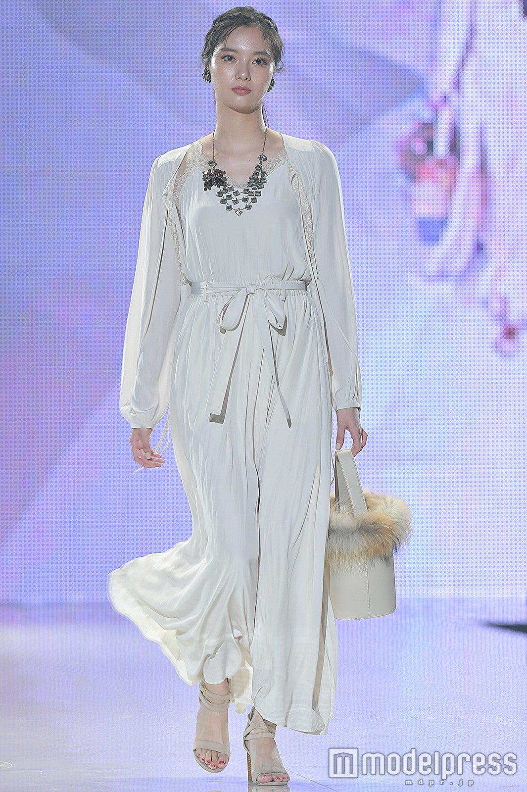 新川優愛 （C）モデルプレス