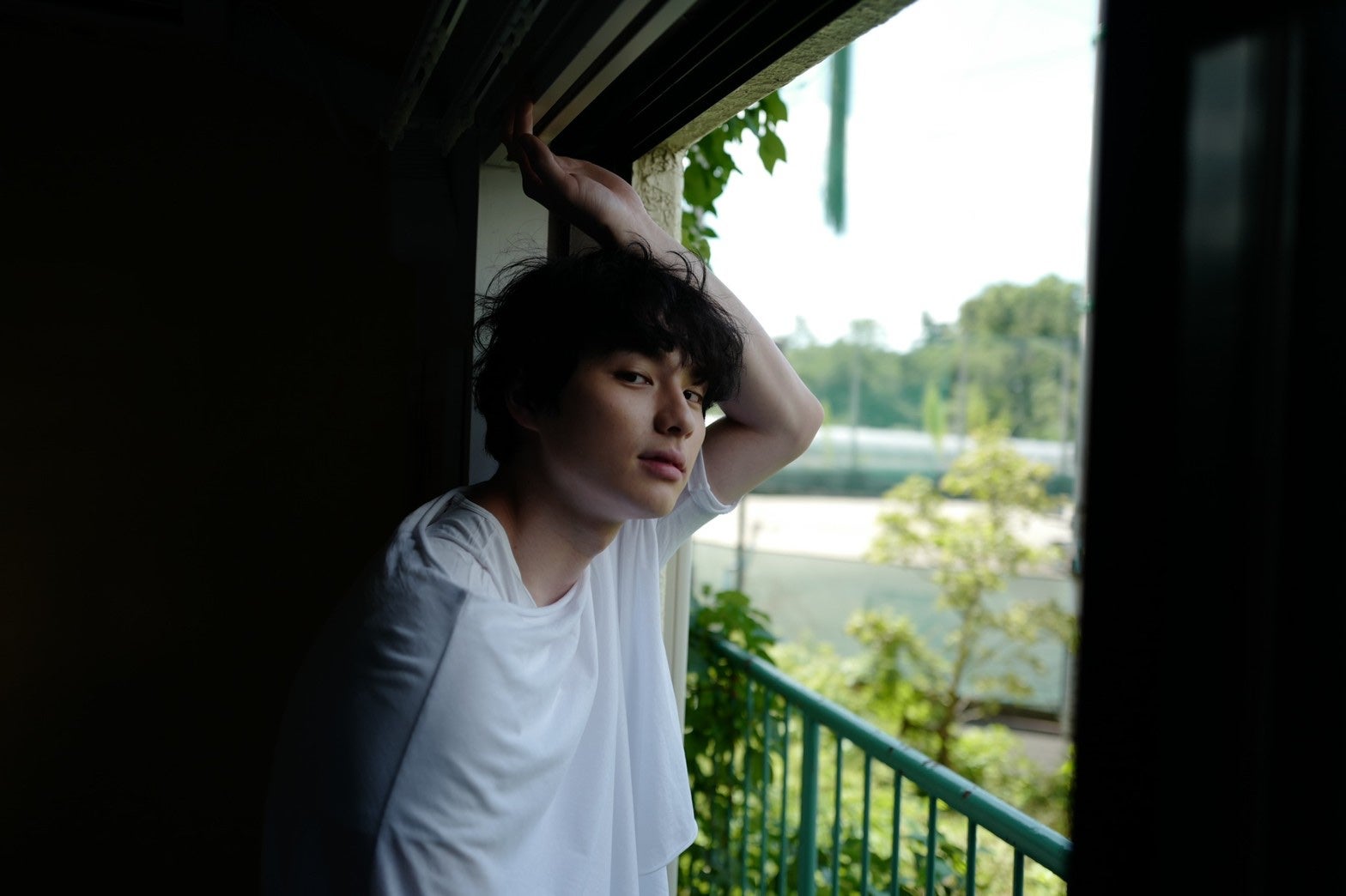 本田響矢登場のsumika新曲「リタルダンド」ジャケ写が“エモい”と話題