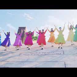 日向坂46「JOYFUL LOVE」MV （提供写真）