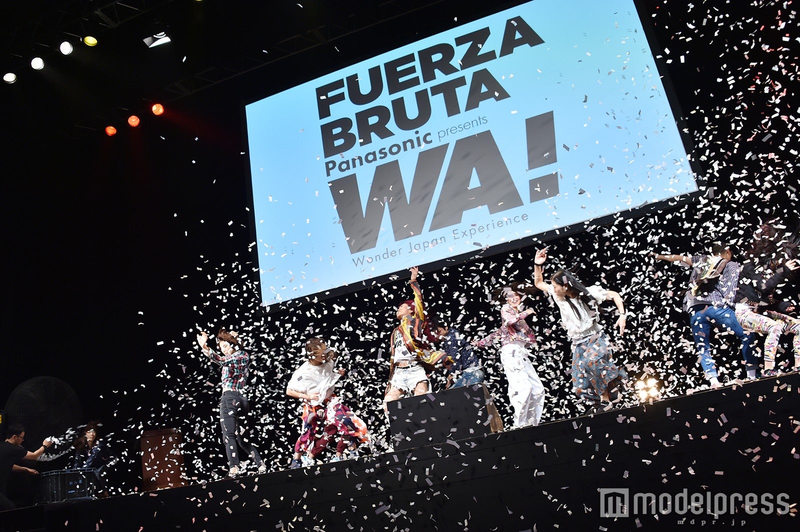 実際のダンサーによるパフォーマンス披露も （C）モデルプレス