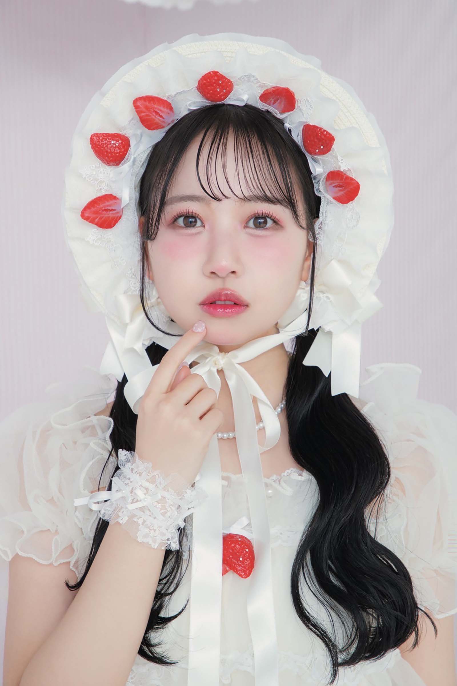 FRUITS ZIPPER「LARME」1年ぶり表紙登場 ショートケーキに変身
