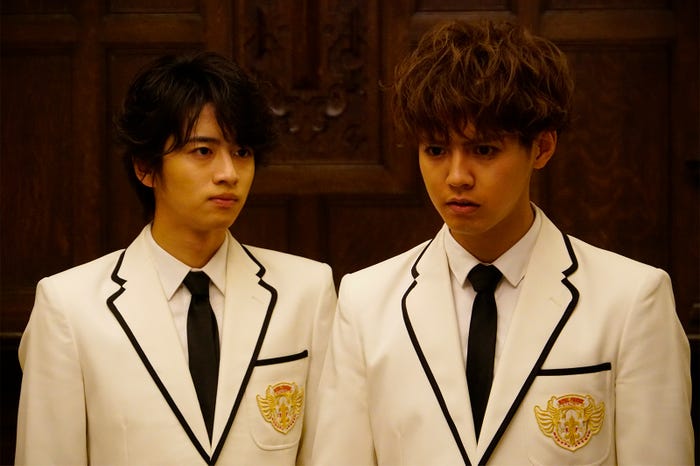 飯島寛騎、片寄涼太(C)「PRINCE OF LEGEND」製作委員会(C) HI-AX All Rights Reserved.
