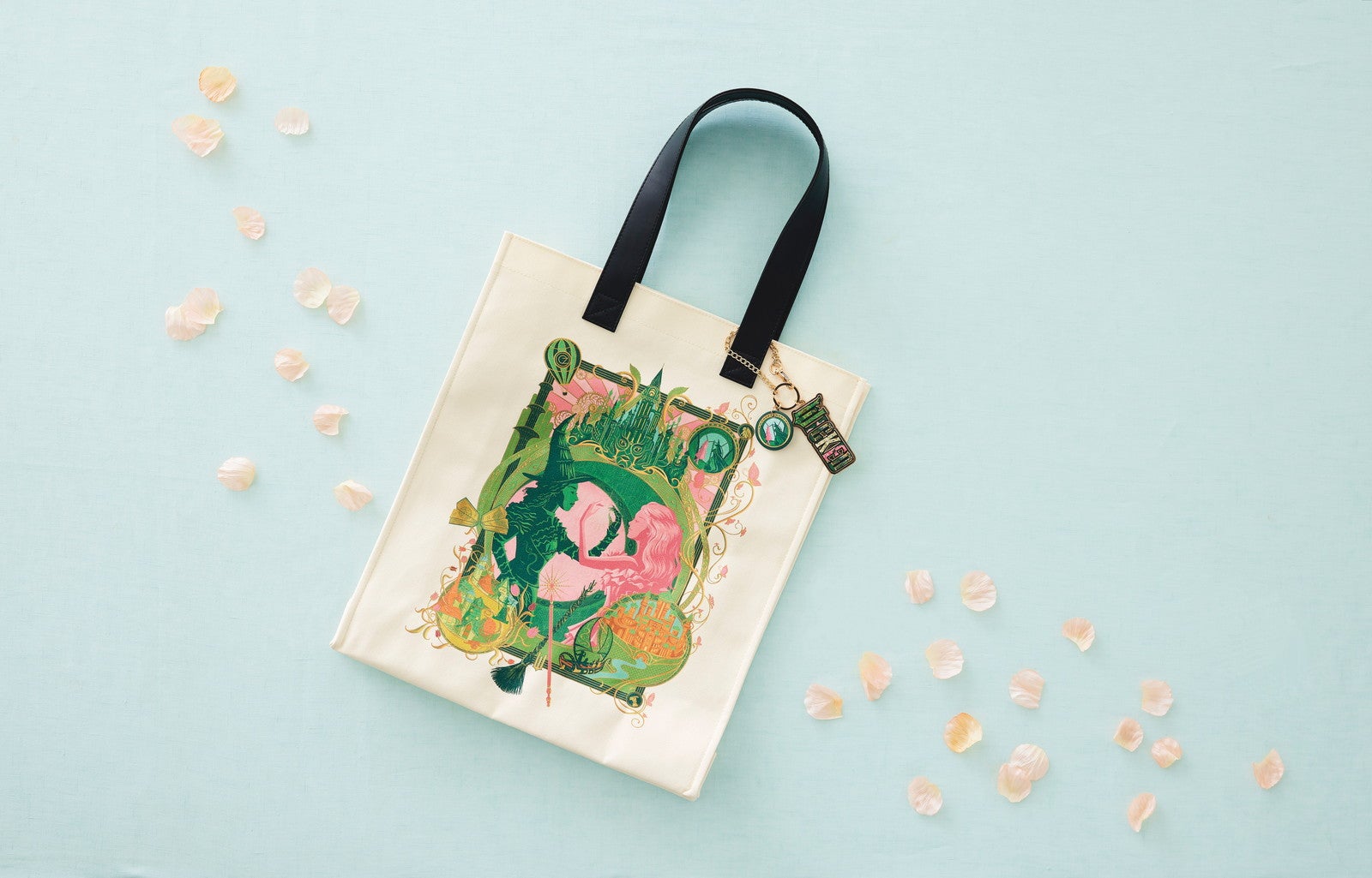 トートバッグ、キーチェーン／画像提供：ユニバーサル・スタジオ・ジャパン