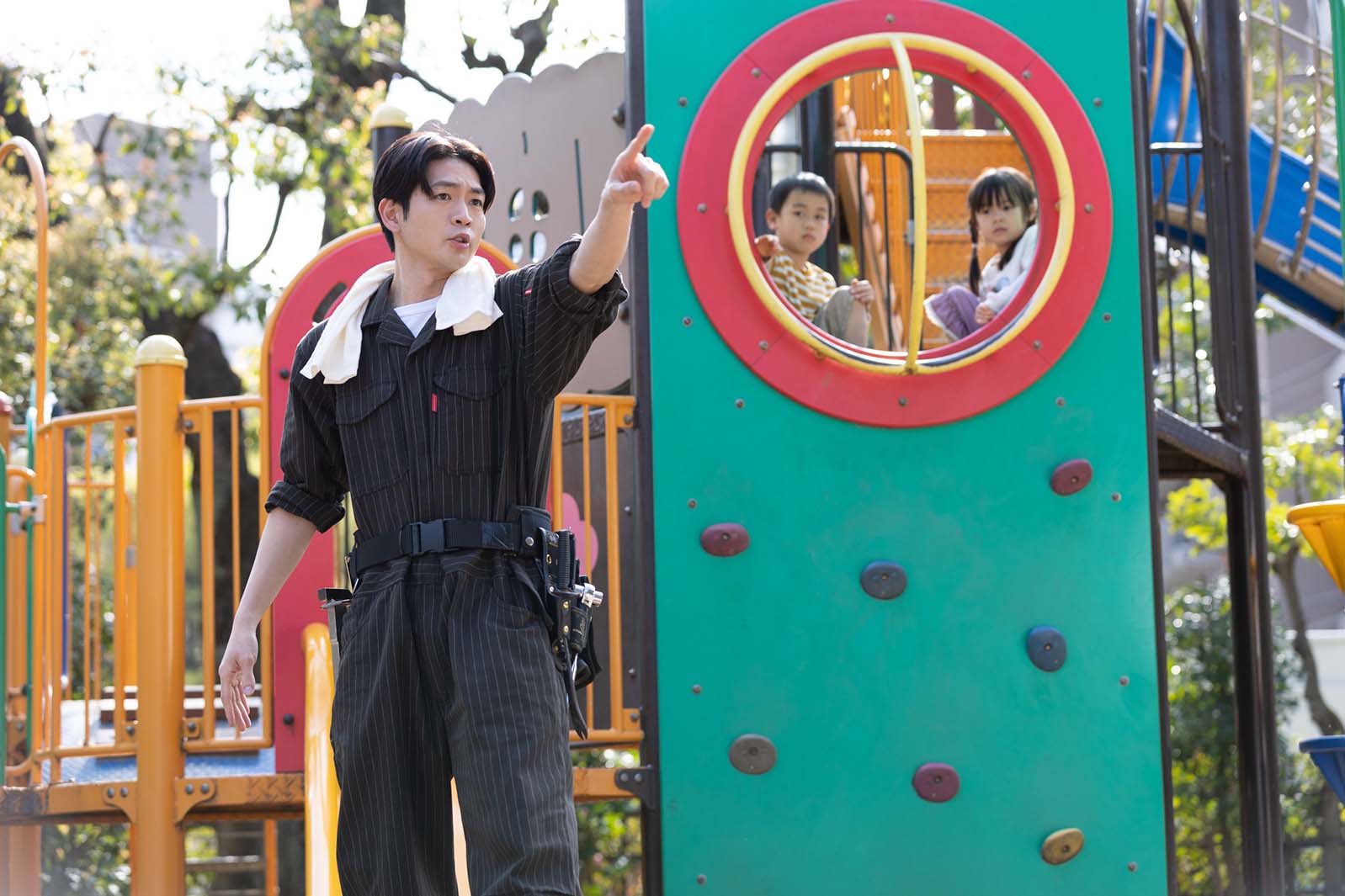 松下洸平ら「合理的にあり得ない～探偵・上水流涼子の解明～」第5話より（C）カンテレ