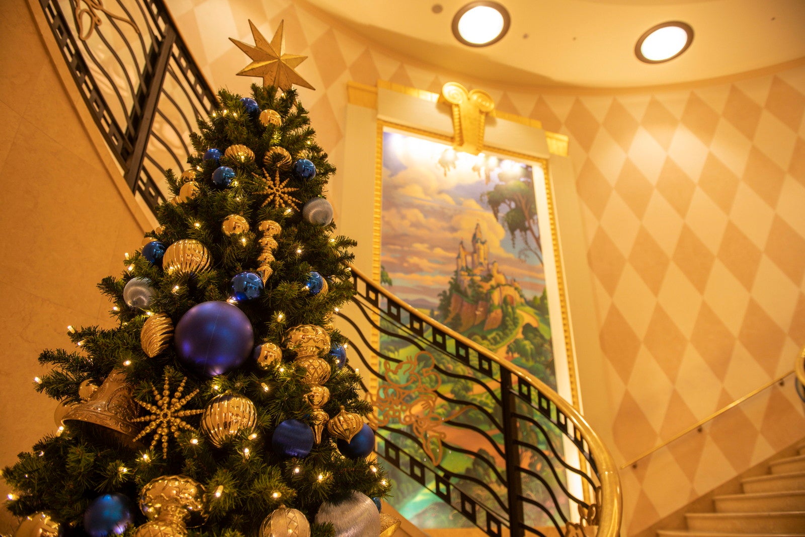 ディズニーアンバサダーホテル（C）Disney