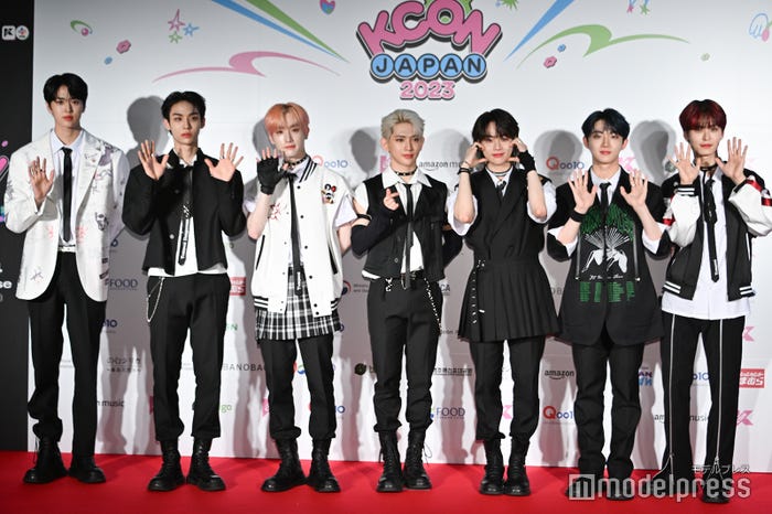 TEMPEST/(左から)ウンチャン、ファラン、ヒョク、ルー、ハンビン、ヒョンソプ、テレ(C)モデルプレス