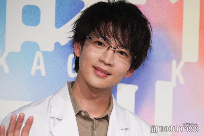 「放課後カルテ」会見に登壇した松下洸平(C)モデルプレス