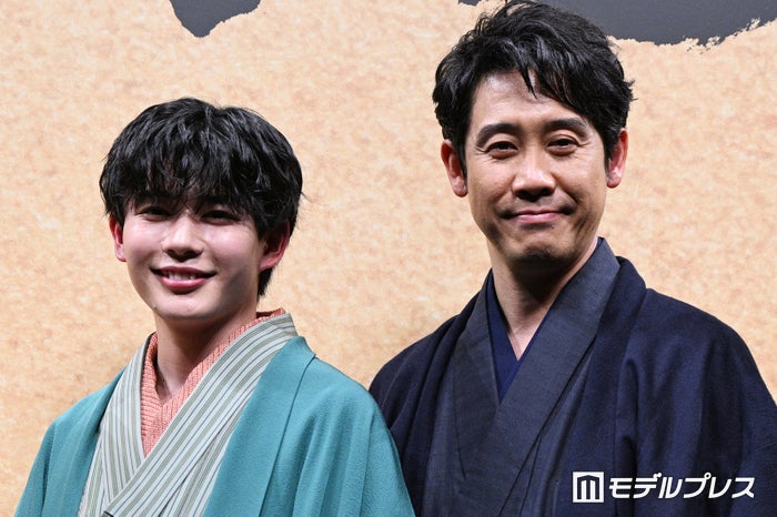 なにわ男子・長尾謙杜、超人的アクションで自らテイク重ねる 大泉洋ら絶賛「長尾くんはとんでもない」【室町無頼】