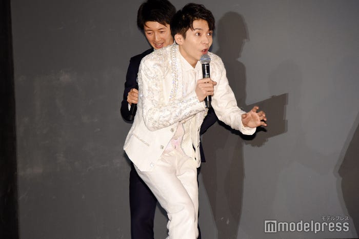 舞台「JOHNNYS’ King & Prince IsLAND」衣装のまま駆けつけた岸優太(C)モデルプレス