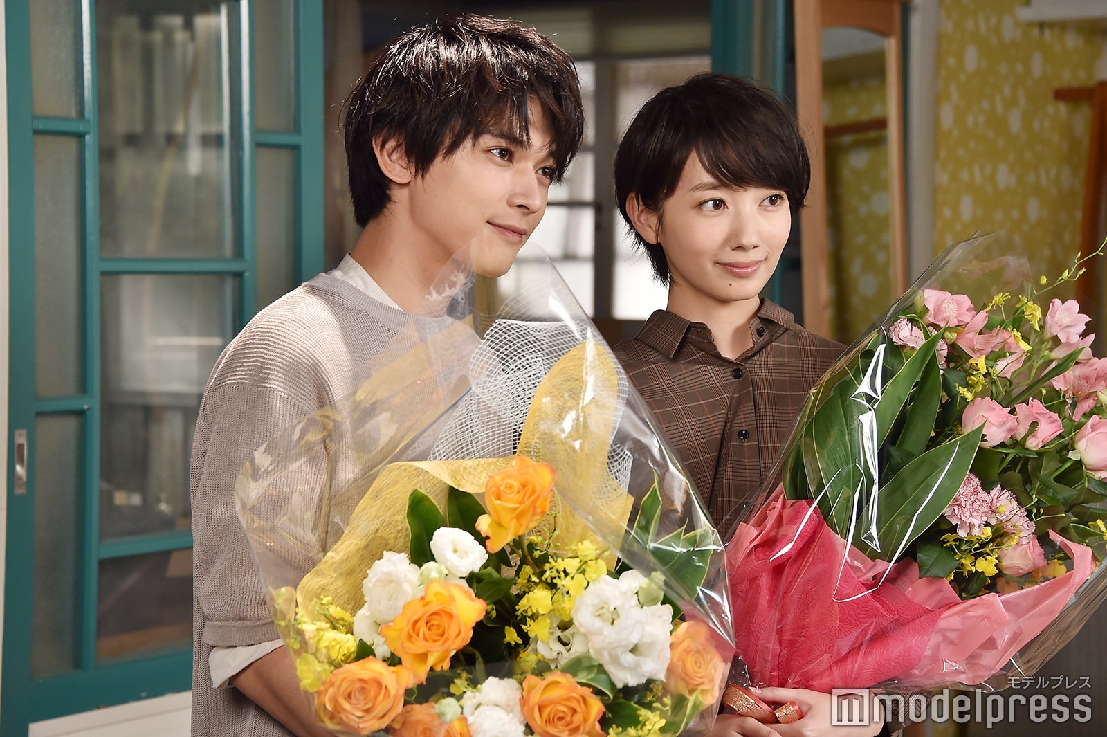 波瑠、吉沢亮（C）モデルプレス