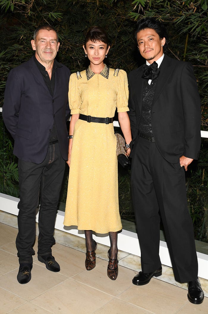 トーマス・マイヤー、山田優、小栗旬(C)BFA - Billy Farrell Agency