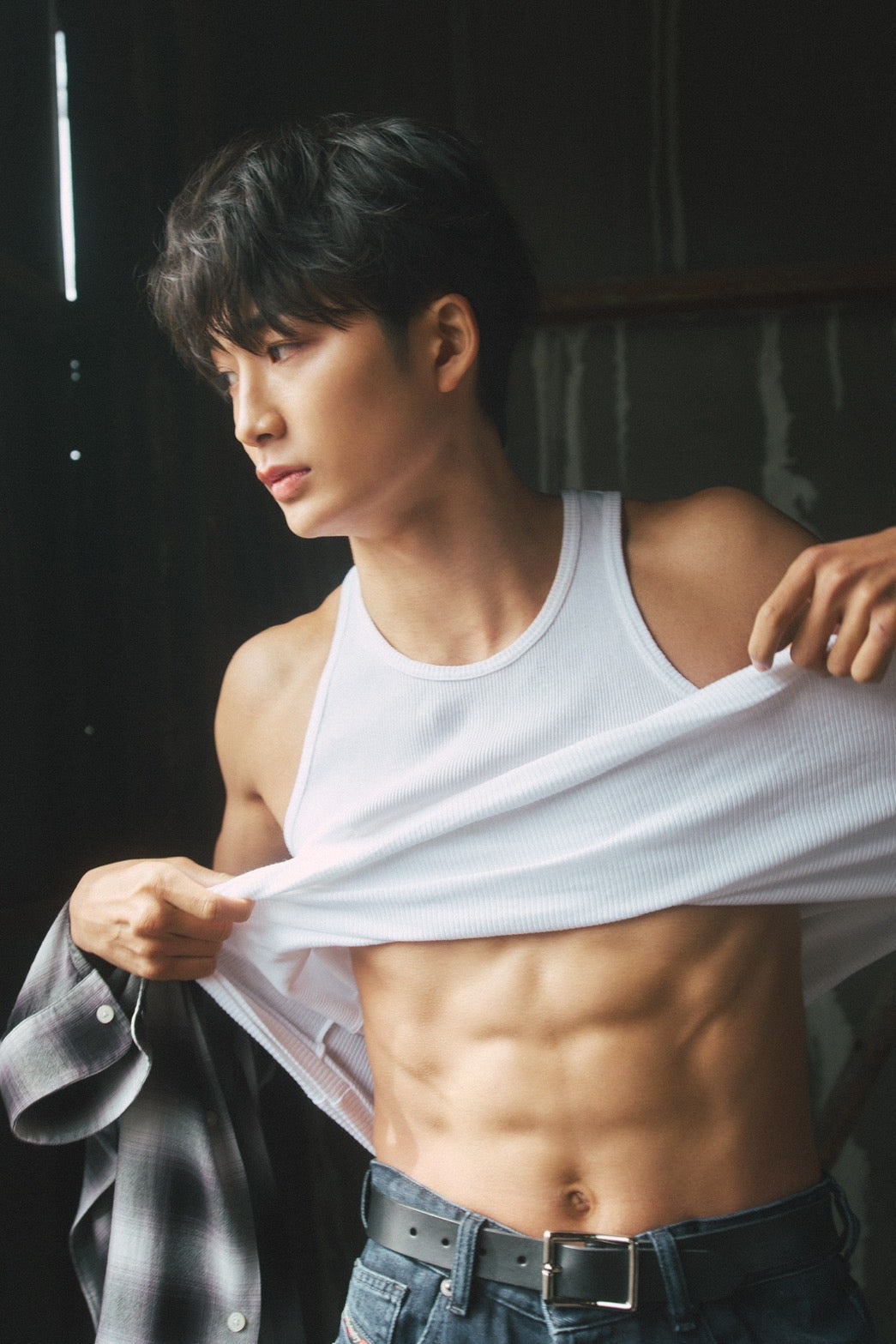 大久保琉唯／「ViVi」6月号（4月23日発売）より（C）ViVi編集部