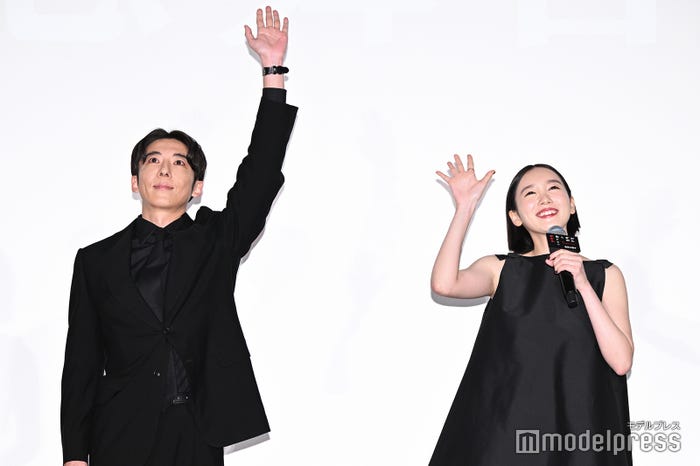 高橋一生、飯豊まりえ(C)モデルプレス