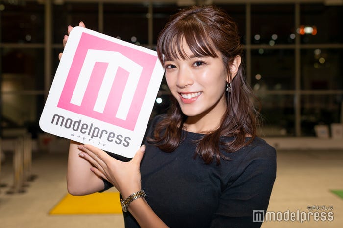 三谷紬アナウンサー/「ABEMA NEWS×モデルプレス」アナウンサー連載Vol.1 (C)モデルプレス