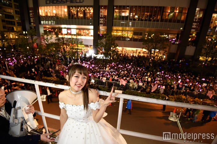 「高橋みなみ卒業特別記念公演~10年の軌跡~」(C)AKS