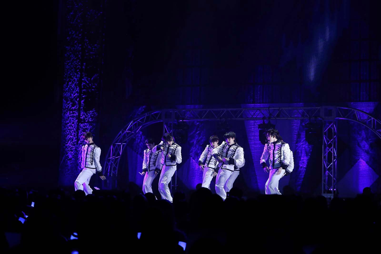 EPEX（C）C9 Entertainment／CJ ENM Japan Inc.