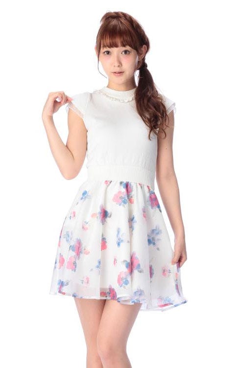 水彩花ワンピース「LIZ LISA」7,516円(税込)
