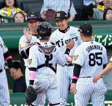阪神・才木の好投を引き出した梅野のリードに中田良弘氏「フォークを使うタイミングをズラしていた」
