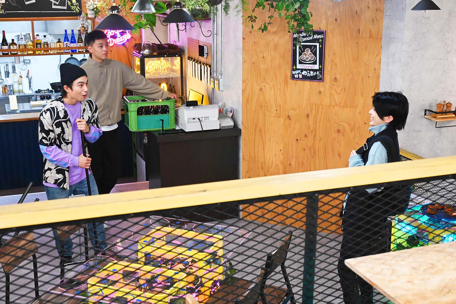 中尾明慶、竹内涼真、さとうほなみ「六本木クラス」第6話より（C）Kwang jin／tv asahi