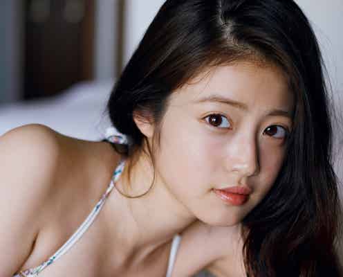 “福岡一の美少女”今田美桜、くっきり谷間披露でリラックスムード