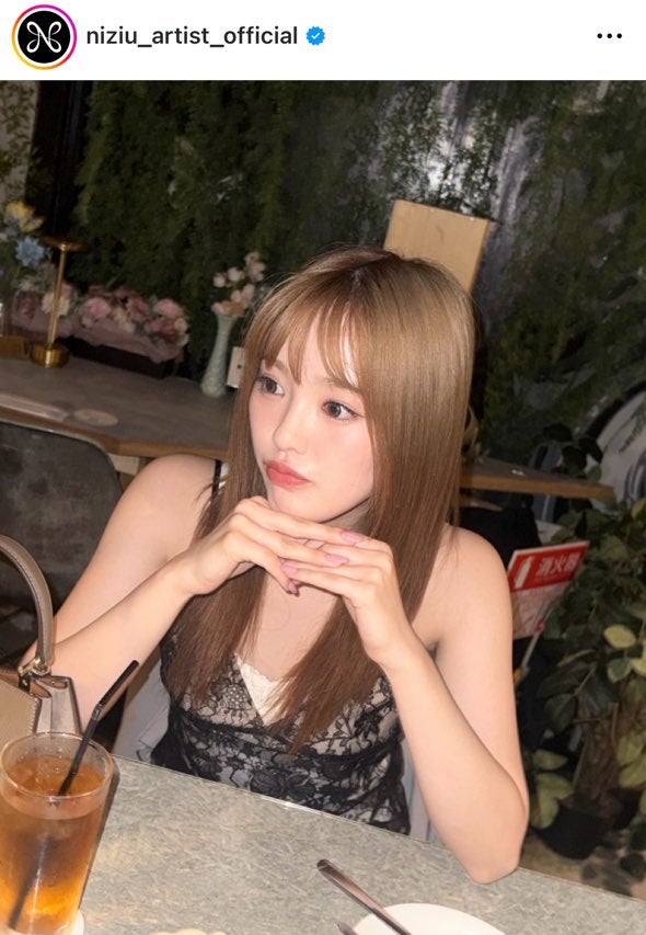 NiziU Instagramより