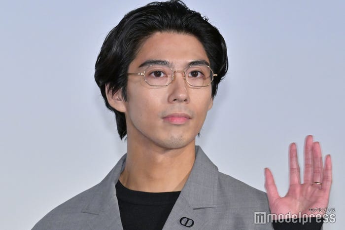 賀来賢人(C)モデルプレス