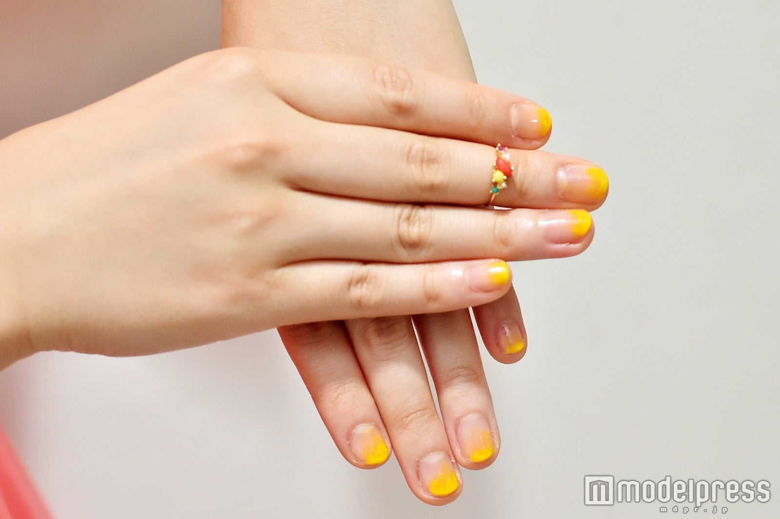 この日のネイルもチェック！（C）モデルプレス