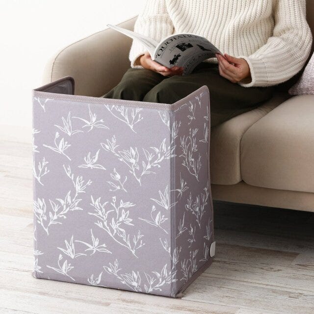 読書　足元　あったかい