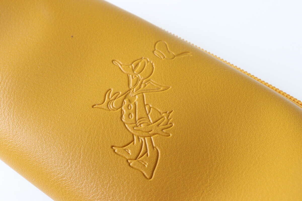 ユーティリティケース（ドナルドダック）　デザイン