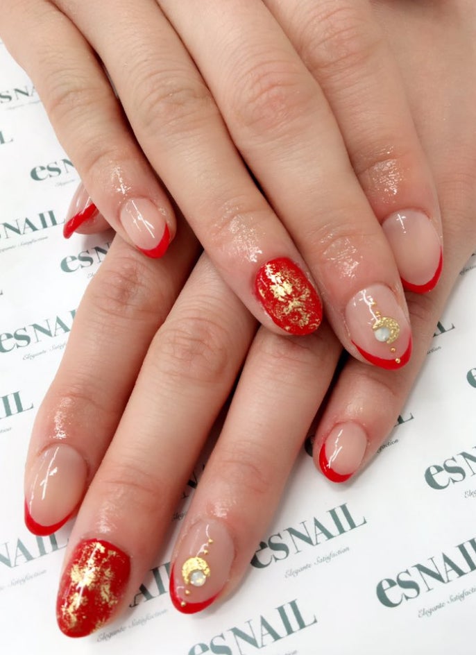 ゴールドと合わせればバランス◎（画像提供：esNAIL）